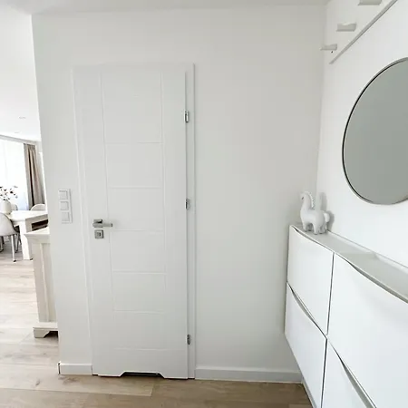White - Grunwaldzka Apartment Ustka