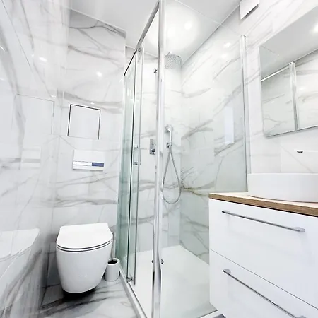 White - Grunwaldzka *